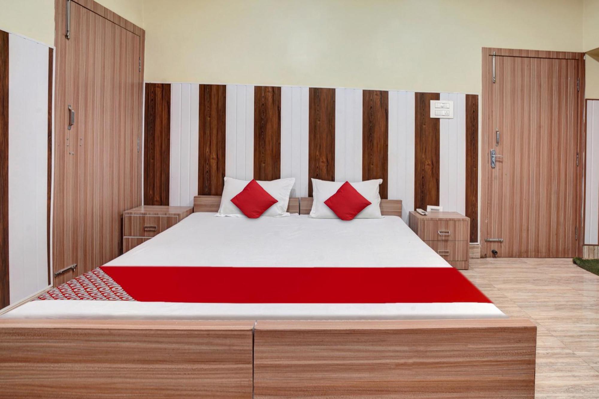 Super Hotel O Om Shriyam Banquet And Heritage Patna  Exteriör bild