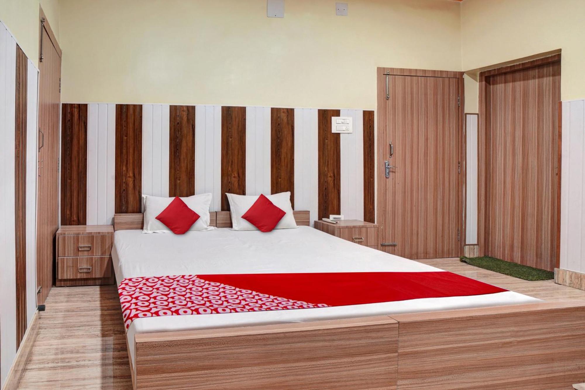 Super Hotel O Om Shriyam Banquet And Heritage Patna  Exteriör bild