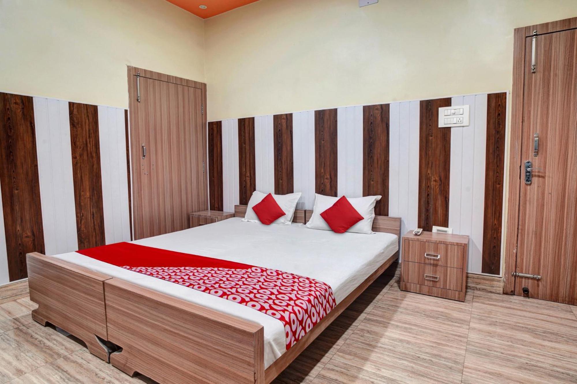 Super Hotel O Om Shriyam Banquet And Heritage Patna  Exteriör bild